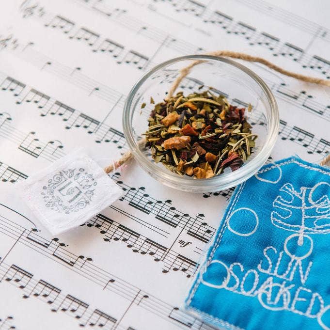Leaves of Leisure | Sun Soaked Tea: Canister (15 tea bags)